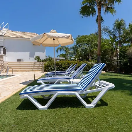 Lime 3-bedroom In *