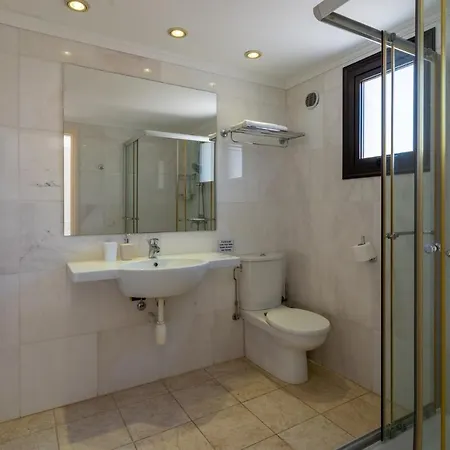 Lime 3-bedroom In Villa *