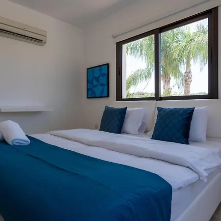 Lime 3-bedroom In Villa Protaras