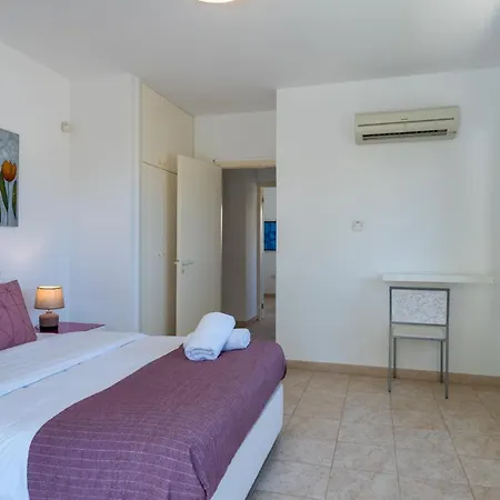 Lime 3-bedroom In