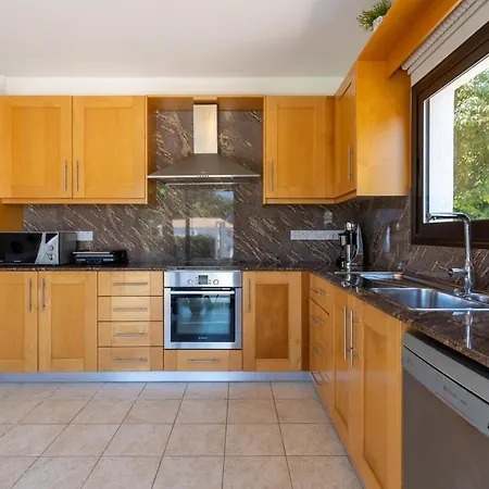 Lime 3-bedroom In