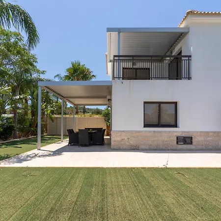 Lime 3-bedroom In *