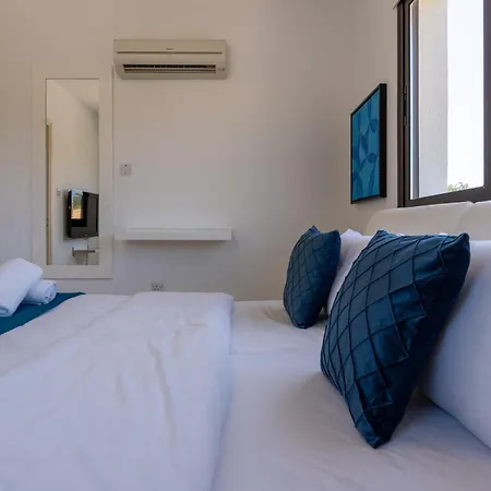 Lime 3-bedroom In *